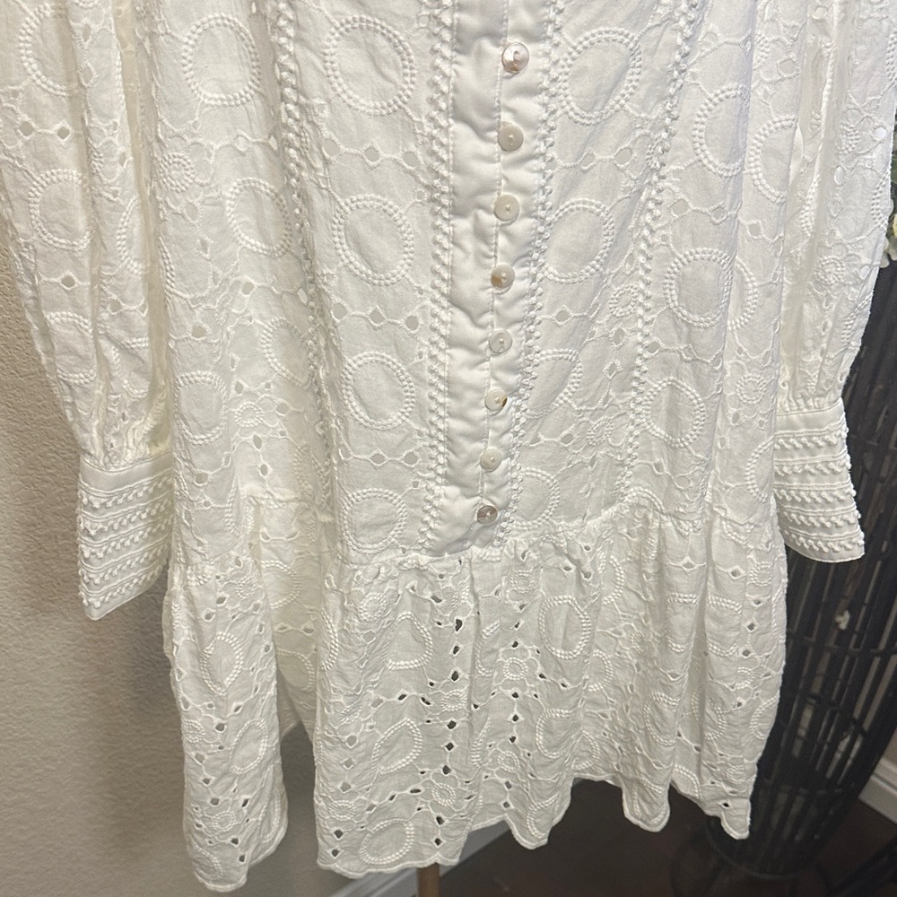 Elegant White Lace mini Dress Size Large box 1 - Picture 3 of 16